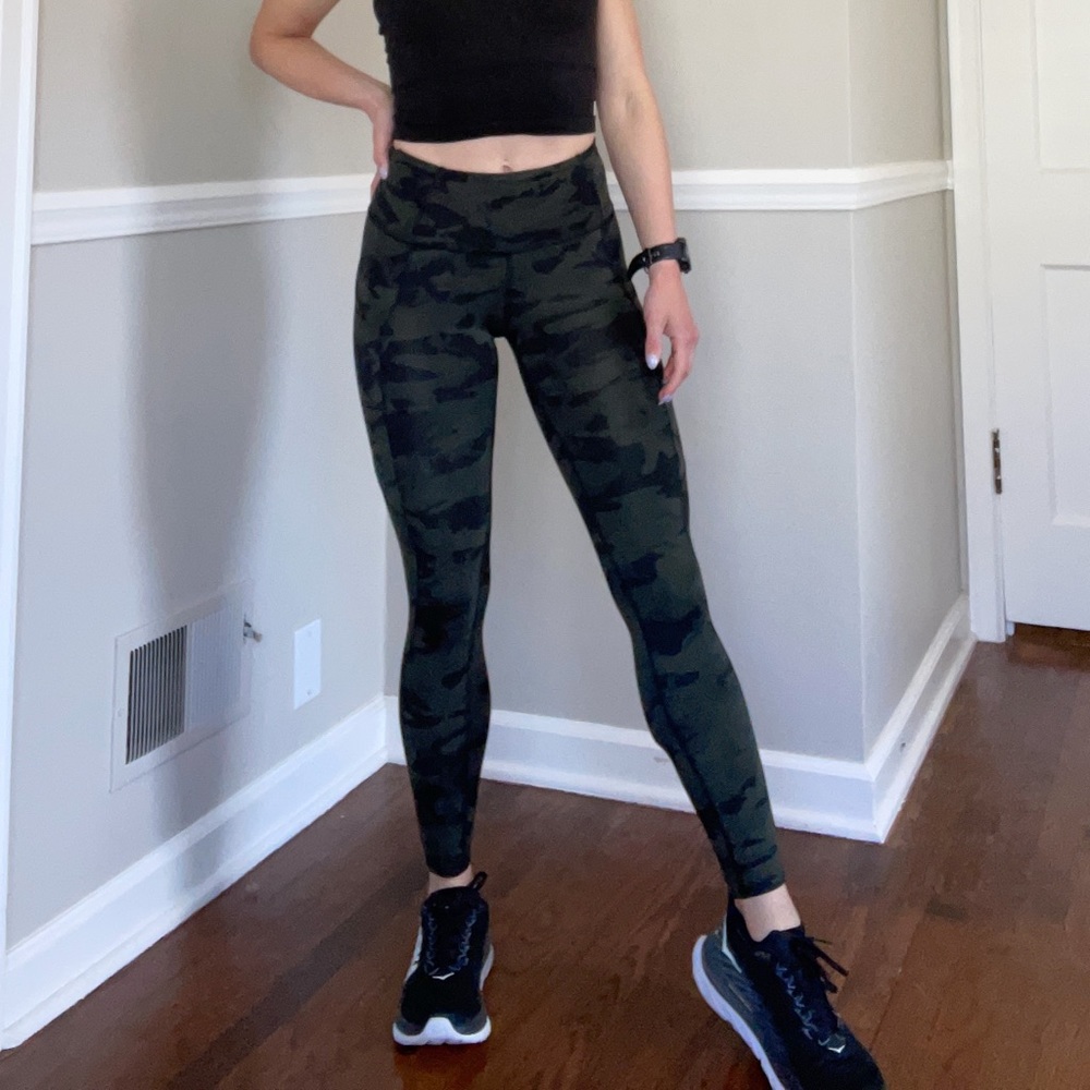 Lululemon Fast and Free reflective running tights